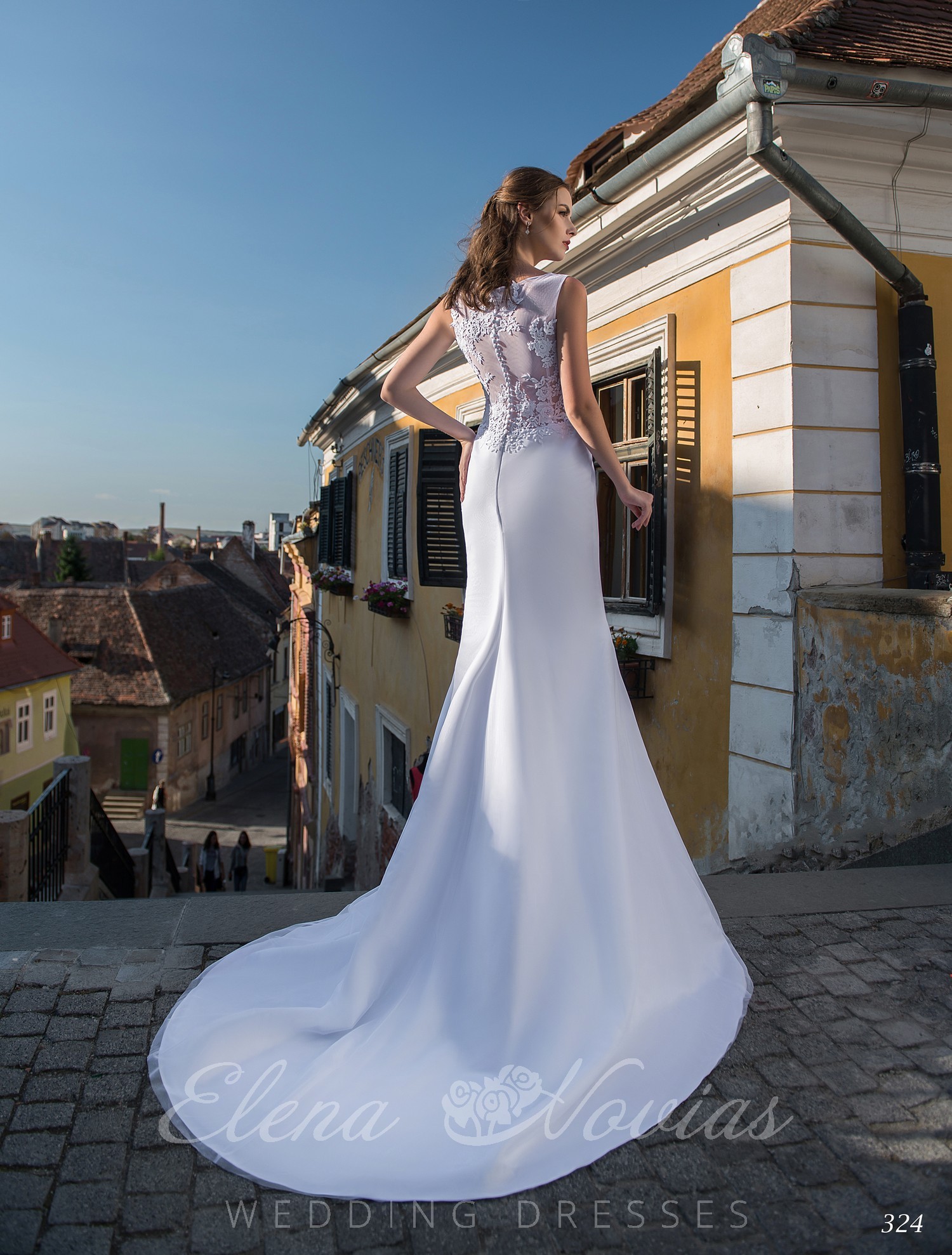 Light wedding dress with train wholesale from Elena Novias